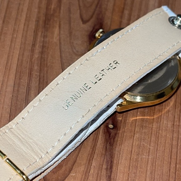 Vintage Timex True Moonphase MCell Roman Numeral Rare Watch - Picture 6 of 10